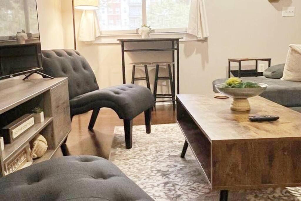 Townhouse In Uptown King Bed-Wi-Fi-Free Parking-Pool Apartment Charlotte Ngoại thất bức ảnh