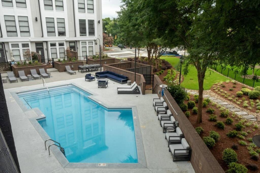 Townhouse In Uptown King Bed-Wi-Fi-Free Parking-Pool Apartment Charlotte Ngoại thất bức ảnh